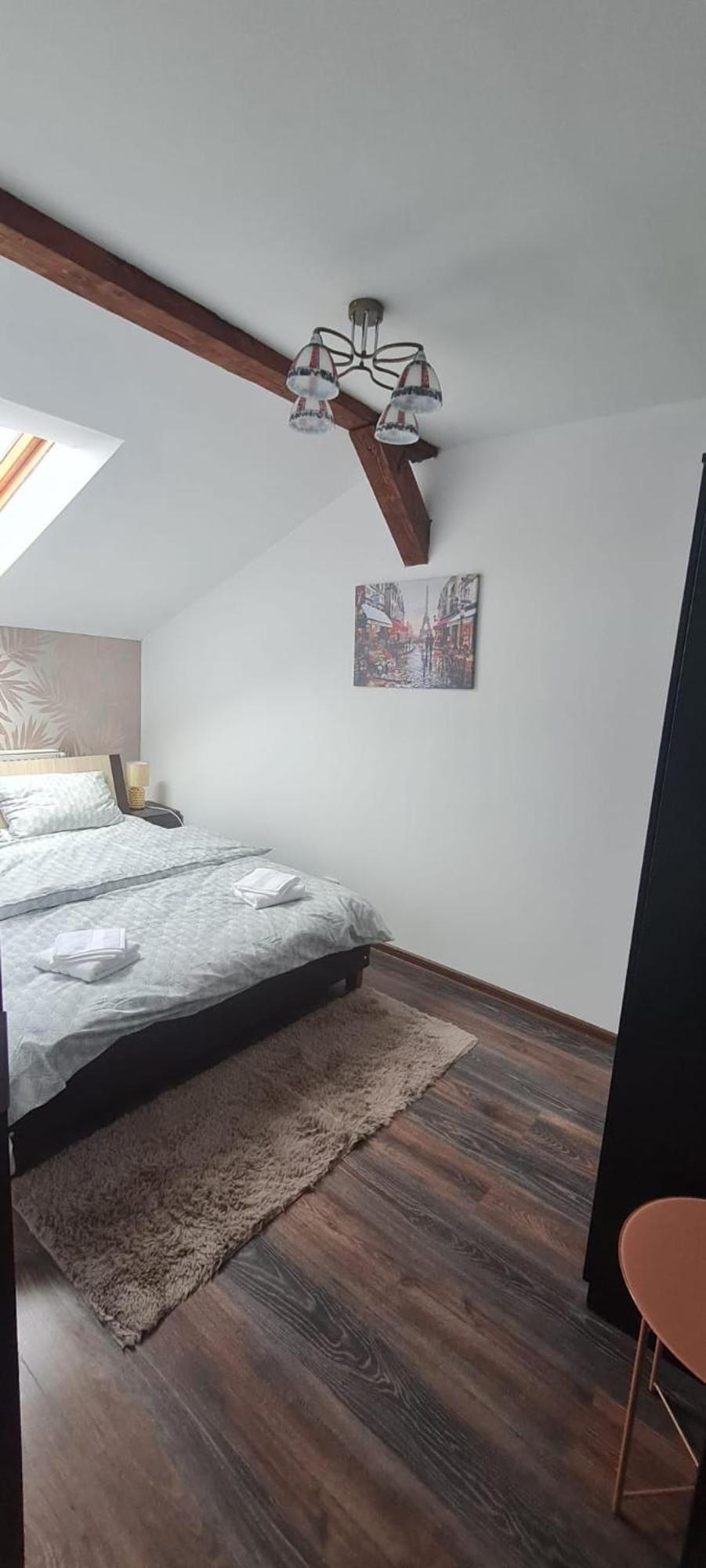 Cosy 2 Bedroom Apartment In New Town Брашов Екстер'єр фото