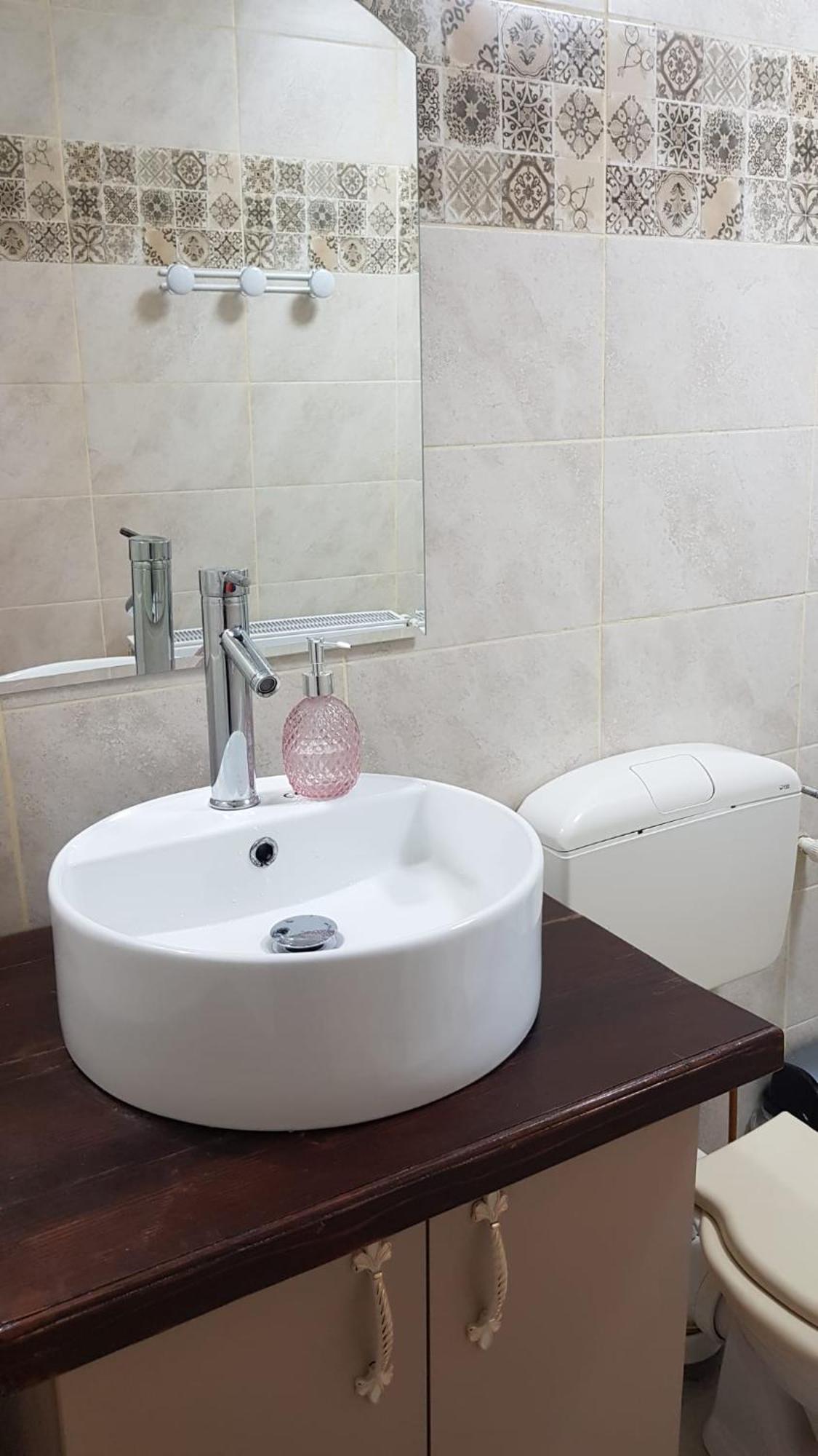 Cosy 2 Bedroom Apartment In New Town Брашов Екстер'єр фото