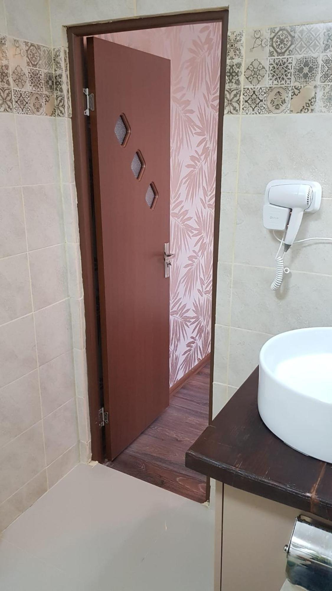 Cosy 2 Bedroom Apartment In New Town Брашов Екстер'єр фото