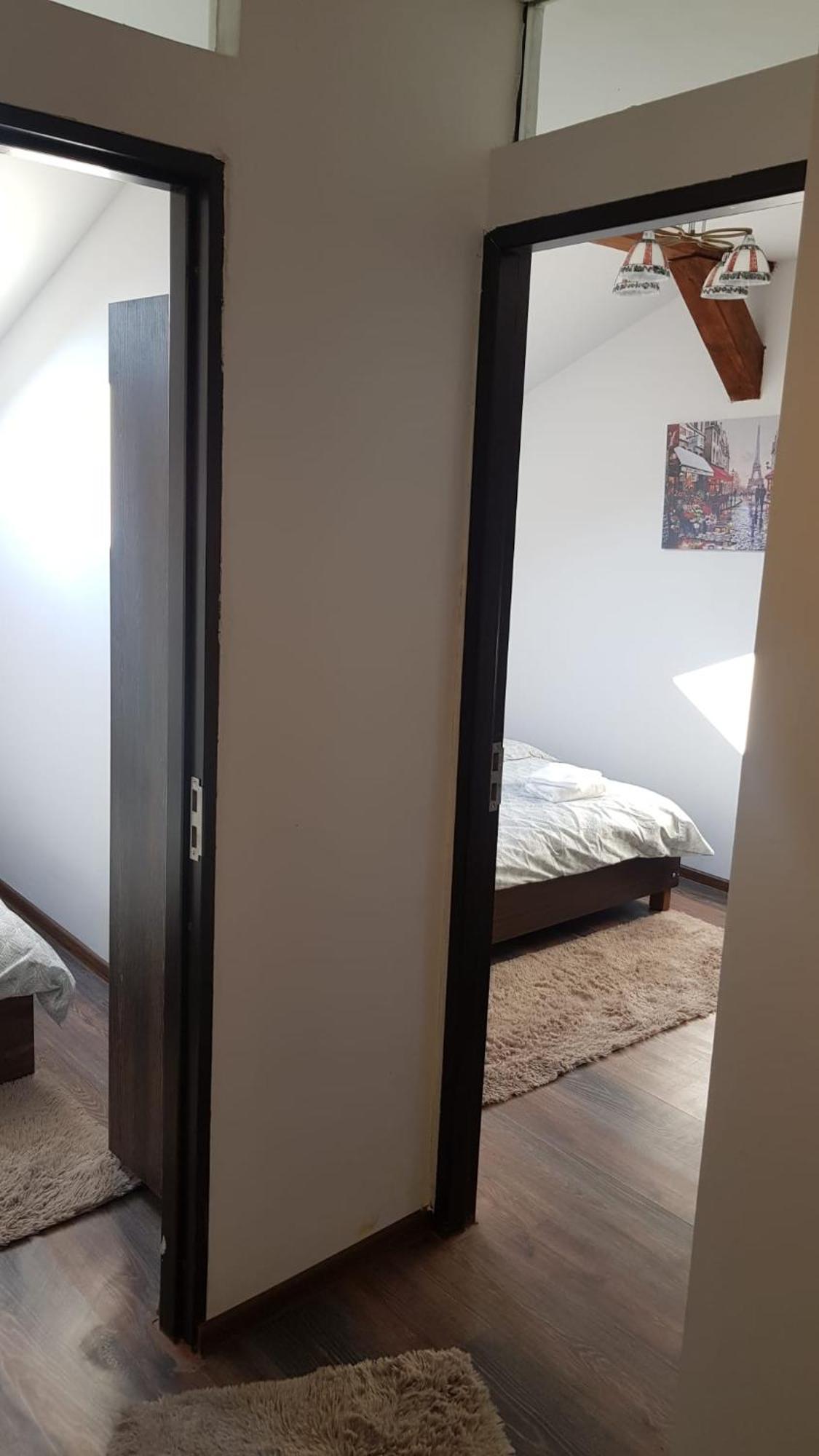 Cosy 2 Bedroom Apartment In New Town Брашов Екстер'єр фото